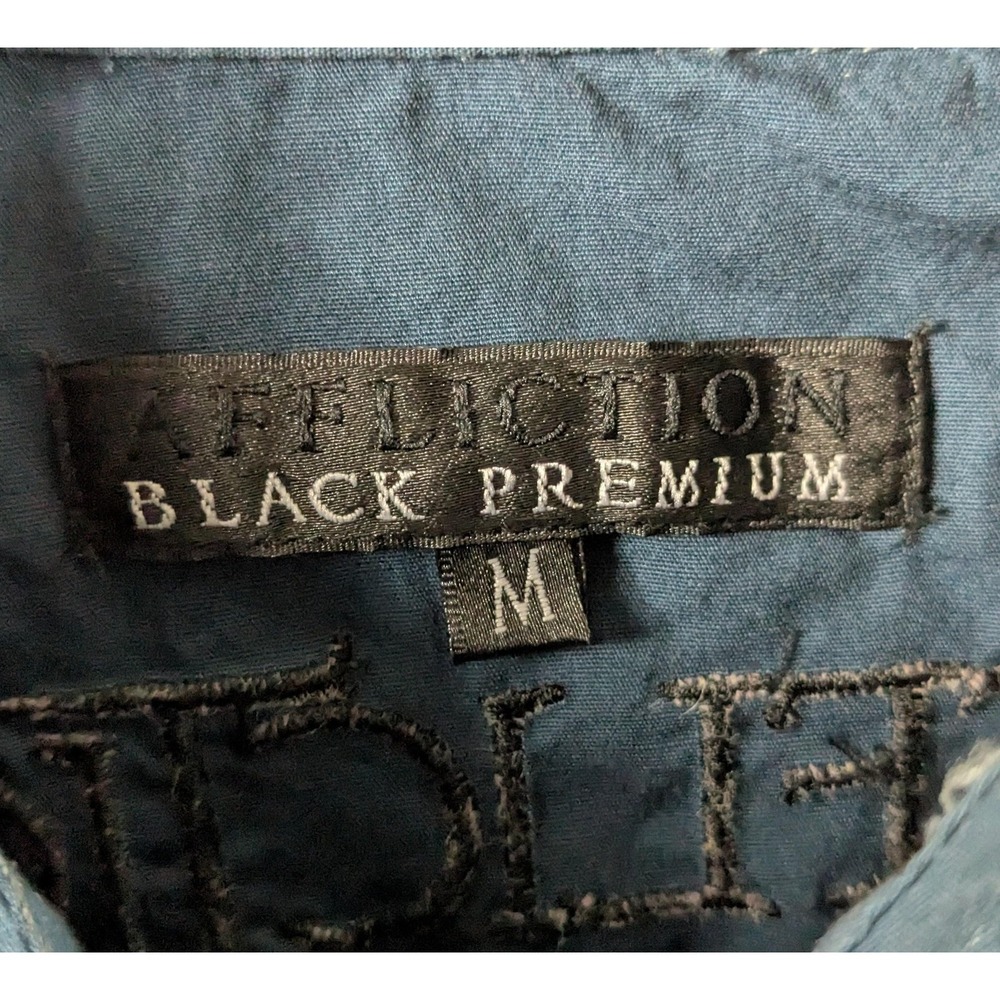 Affliction Black Premium Shirt Mens M Blue Skull Wings Long Sleeve Embroidered - Picture 7 of 11